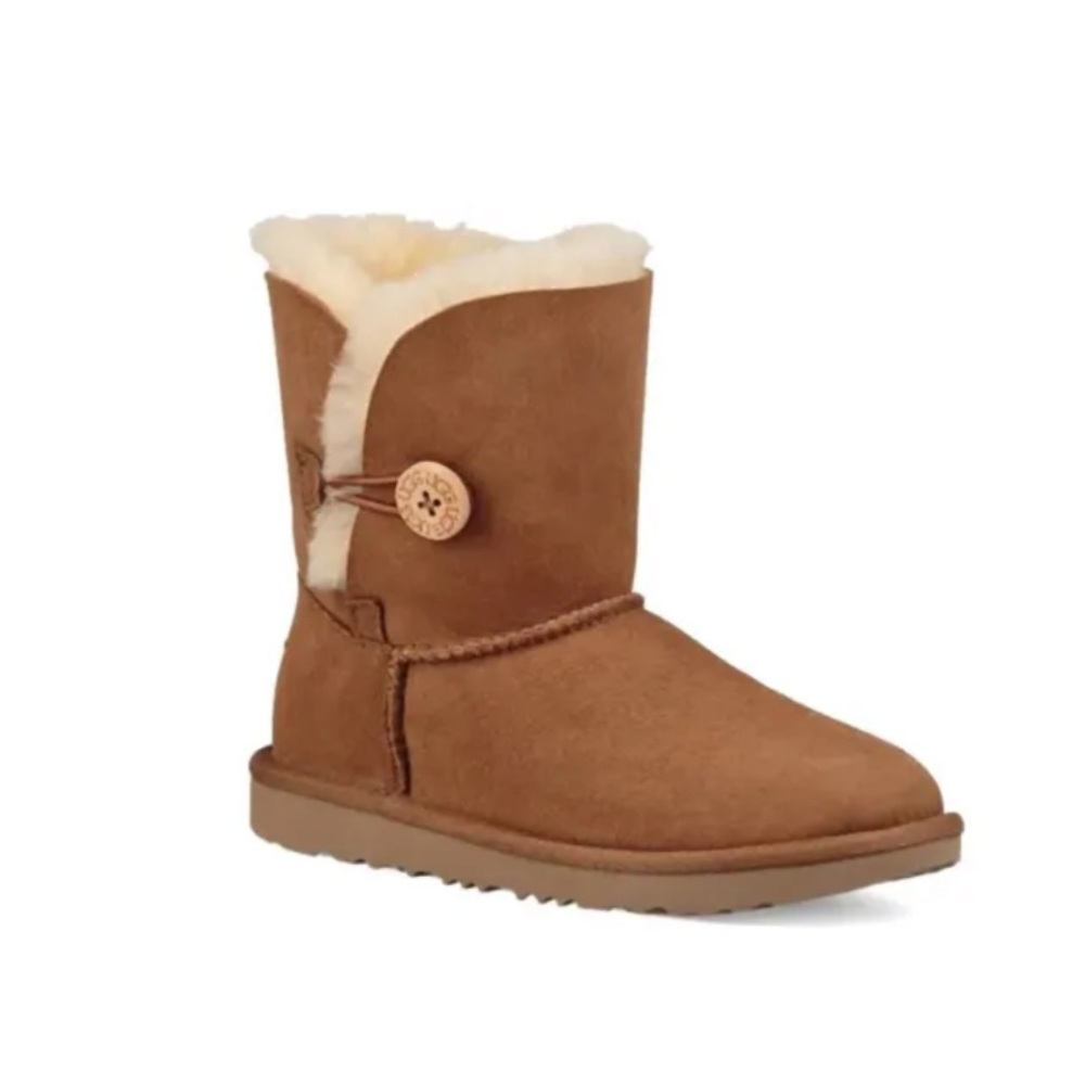Kids UGG Tan Boots with Shearling Lining